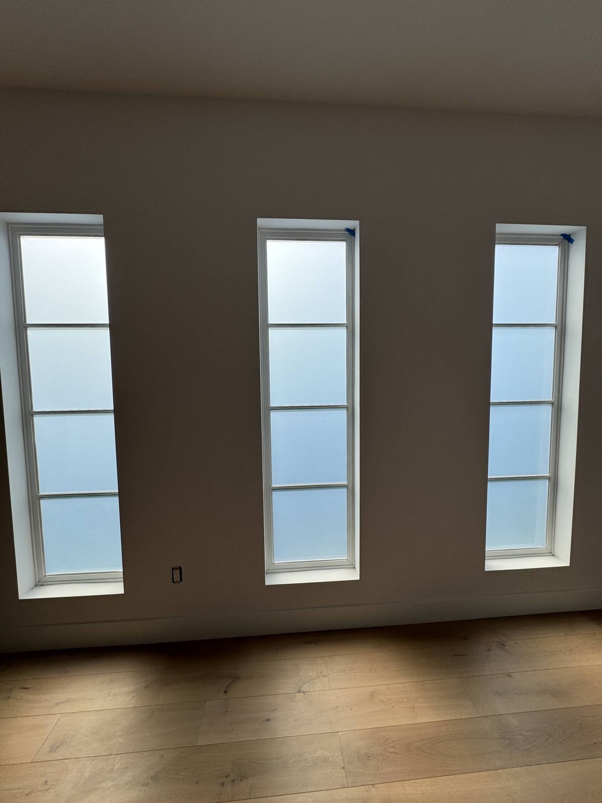 Smart Glass Windows — Manhattan Beach Living Room | Smart View