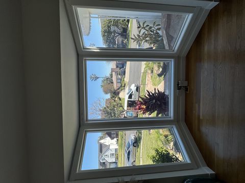 Smart film living room Los Angeles installation showing clear- glass switching