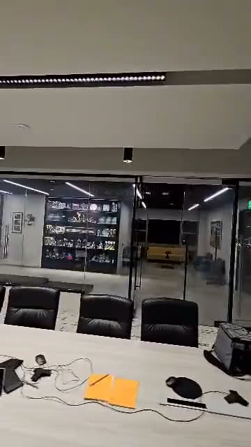 Boardroom Smart Glass Toggle — Calabasas Office