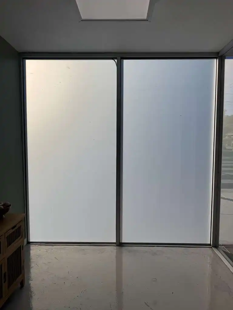 Smart glass storefront windows in Reseda CA in frosted privacy mode