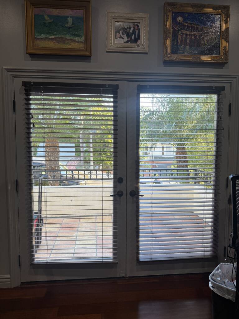 switchable glass living room doors